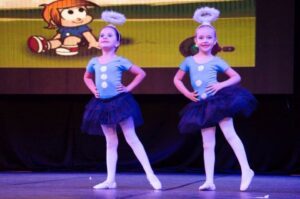 7° MOSTRA CULTURAL DO GRUPO DE DANÇA VOZES DO CORPO LEVA PÚBLICO AO MUNDO DE IMAGINAÇÃO