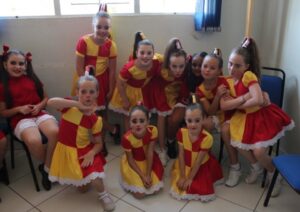 7° MOSTRA CULTURAL DO GRUPO DE DANÇA VOZES DO CORPO LEVA PÚBLICO AO MUNDO DE IMAGINAÇÃO