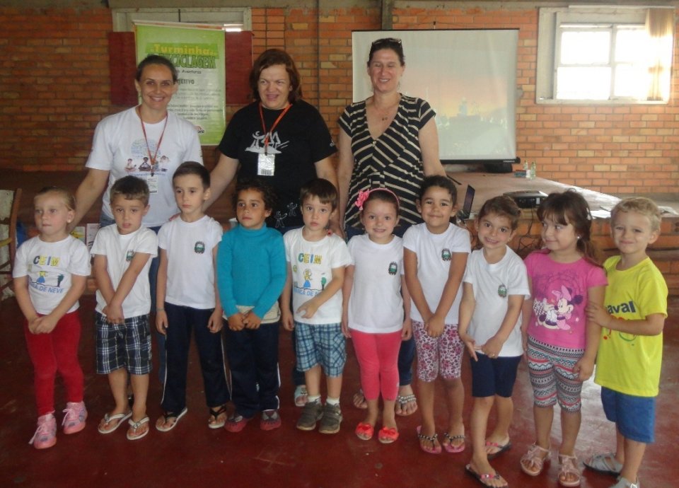 RODA DE LEITURA PARTICIPA DE EVENTO E LEVA MAIS DE 800 PESSOAS AO MUNDO DA IMAGINAÇÃO