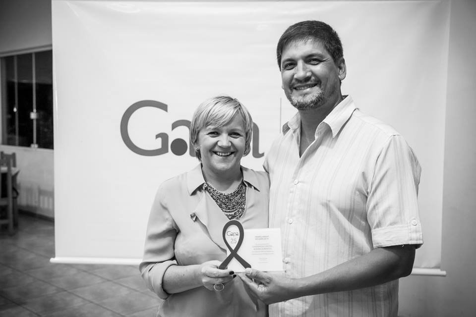 FALB É HOMENAGEADA COM TROFÉU AMIGOS DO GAPA