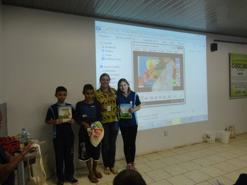 A Turminha da Reciclagem-RS atende alunos de escola especial