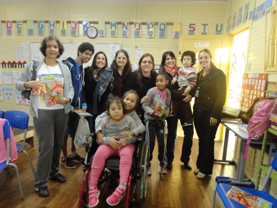 A Turminha da Reciclagem-RS visita escola de surdos