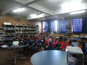 A Turminha da Reciclagem-RS visita escola de surdos