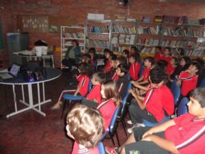 A Turminha da Reciclagem-RS visita escola de surdos