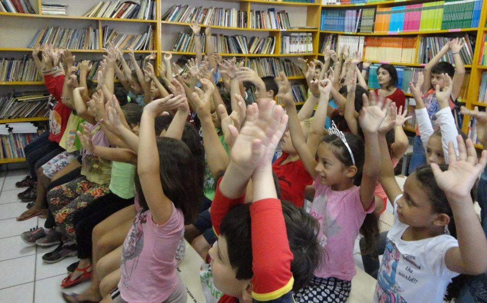 Roda de Leitura e Contação de História participam de semana em comemoração ao dia do livro