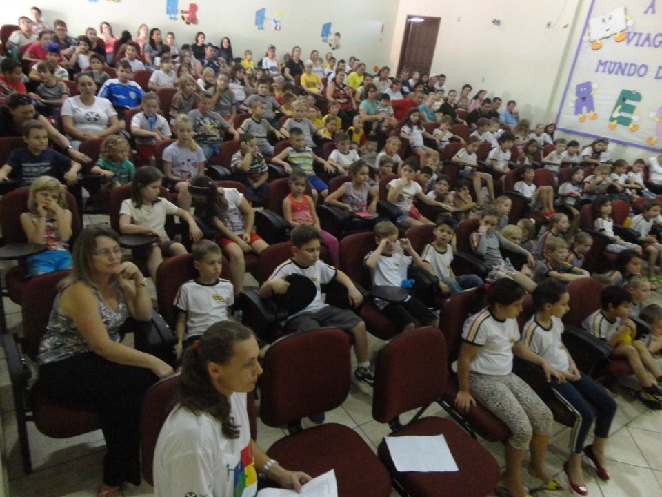 Roda de Leitura e Contação de História participam de semana em comemoração ao dia do livro