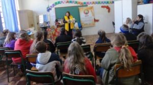 CONTAÇÃO DE HISTÓRIA LEVA CULTURA E ENTRETENIMENTO À MATO GROSSO DO SUL