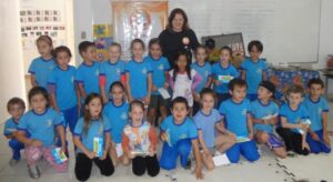 Contar para fazer lembrar, contar para mover montanhas e céus”.