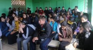 Contar para fazer lembrar, contar para mover montanhas e céus”.