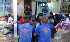 O livro  é um  antídoto contra a ignorância...