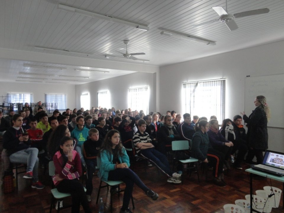 Ações do programa A Turminha da Reciclagem na Semana do Meio Ambiente
