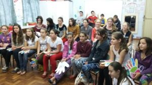 RODA DE LEITURA E TURMINHA DA RECICLAGEM NO DIA C DE COOPERAR