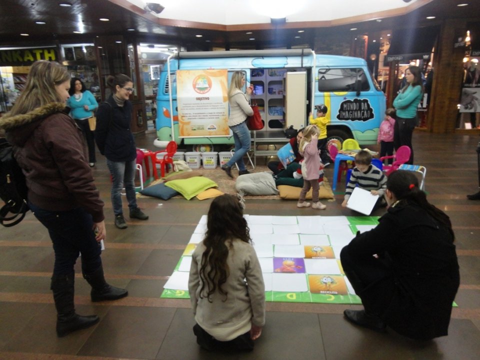 Programas da Falb juntos em atividade em Shopping de RS