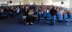 Programa Roda de Leitura e Contação de História participam de formação pedagógica