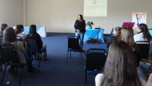 Programa Roda de Leitura e Contação de História participam de formação pedagógica