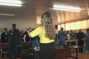 Palestra desperta diversas emoções em funcionários de Hospital no RS
