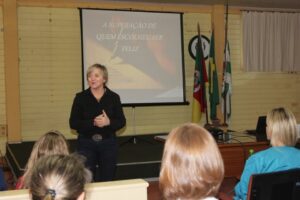 Palestra desperta diversas emoções em funcionários de Hospital no RS