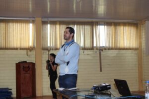 Palestra desperta diversas emoções em funcionários de Hospital no RS