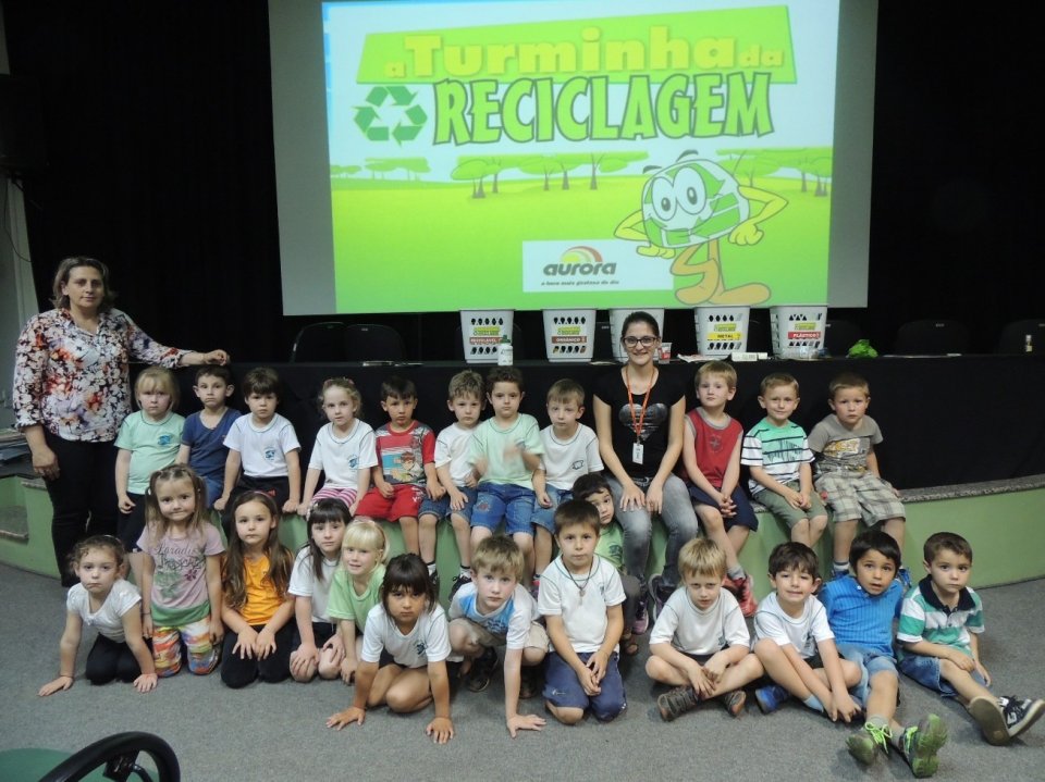 A Turminha da Reciclagem desenvolveu 727 ações em 2015