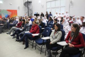 Família é Tudo educou sobre a economia doméstica 6.533 pessoas