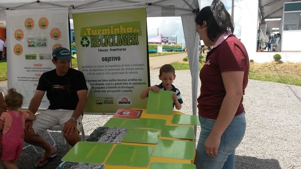 FALB participa de feira de agronegócio