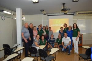 Família visita e conhece programas da Fundação Aury Luiz Bodanese