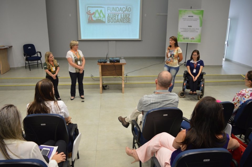 Apresentação do projeto Viva as Diferenças