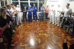 ATITUDE AGORA SENSIBILIZA FUNCIONÁRIOS COM PALESTRA MOTIVACIONAL