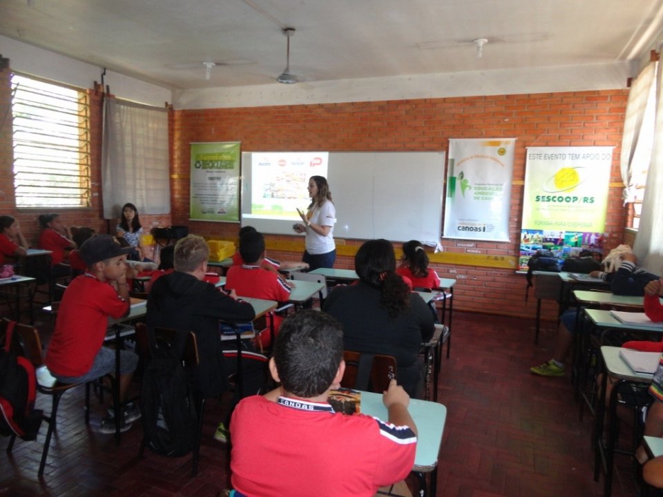 Dia da água com a Turminha da Reciclagem