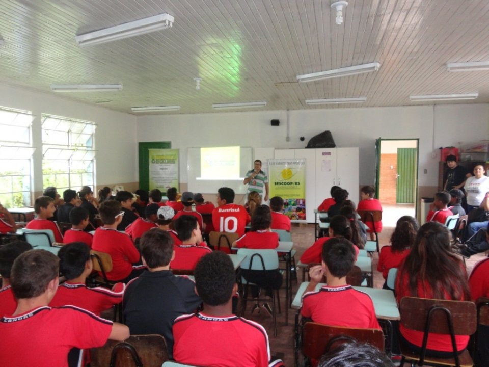 Dia da água com a Turminha da Reciclagem