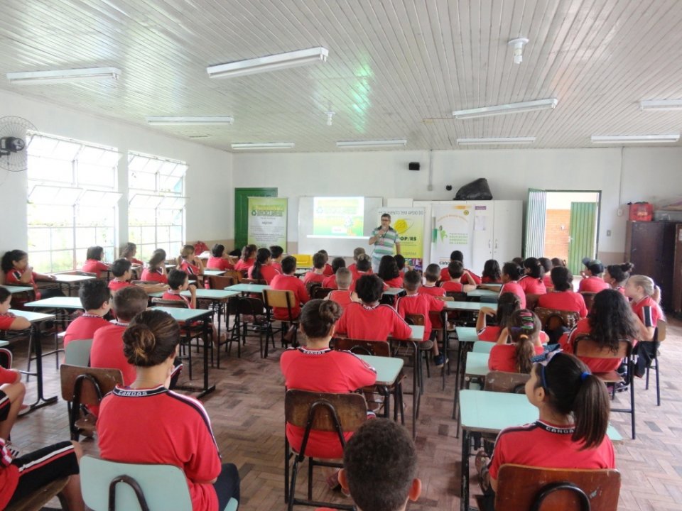 Dia da água com a Turminha da Reciclagem