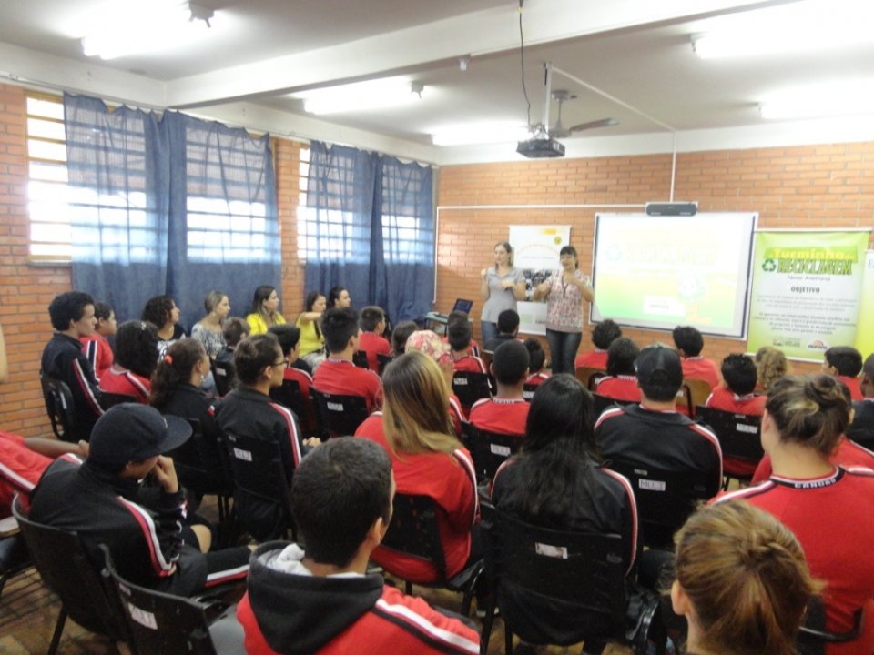 Dia da água com a Turminha da Reciclagem