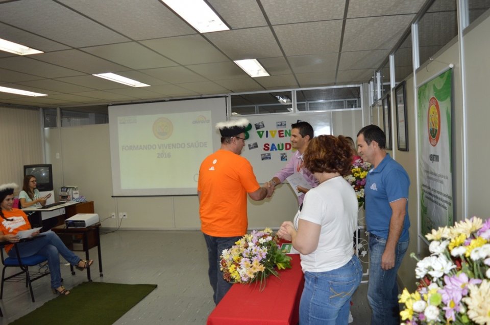 Vivendo Saúde promove formatura de multiplicadores