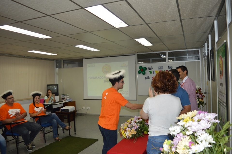 Vivendo Saúde promove formatura de multiplicadores