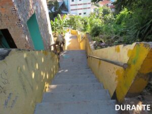 Associação de moradores e voluntários do amigo energia revitalizam escadaria em Herval d'Oeste-SC