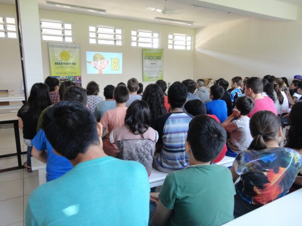 A Turminha da Reciclagem participa de reunião de lançamento do Dia C 2016 no Rio Grande do Sul