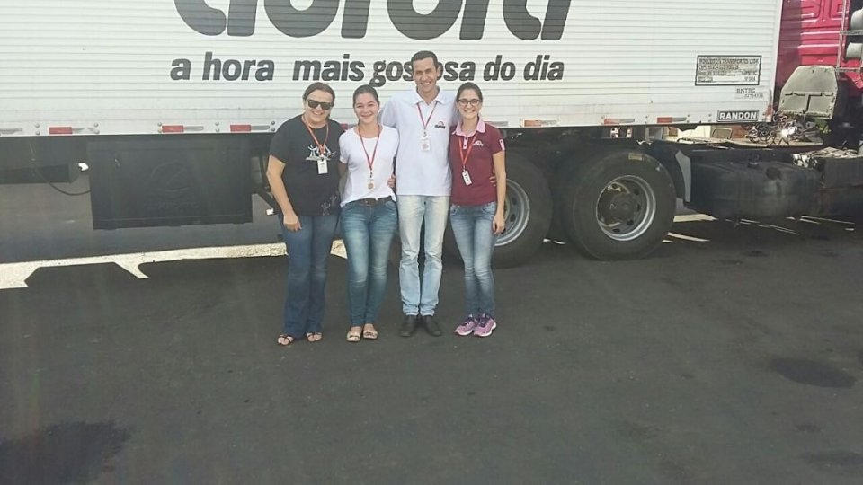 A Turminha da Reciclagem continua conscientizando alunos em diversas escolas