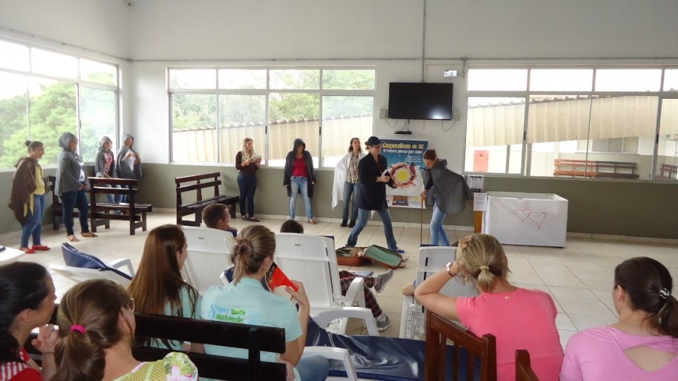 Curso de contação de hiatórias em Maravilha-SC