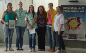 Curso de contação de hiatórias em Maravilha-SC
