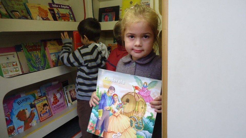 Eu vou contar uma história, agora preste atenção (...)