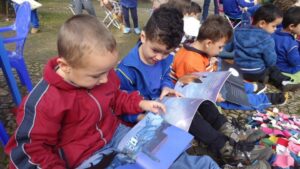 Eu vou contar uma história, agora preste atenção (...)