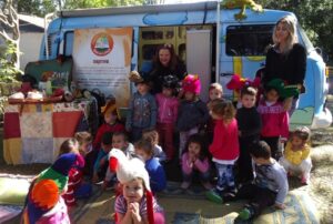 Eu vou contar uma história, agora preste atenção (...)