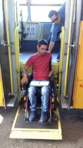 Atitude Agora, voluntários e COMDE fiscalizam terminal urbano