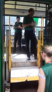 Atitude Agora, voluntários e COMDE fiscalizam terminal urbano