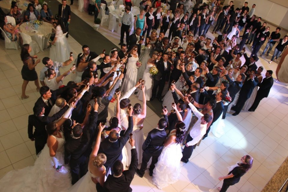 O sonho de 40 casais realizado no Casamento Cooperado em Chapecó-SC