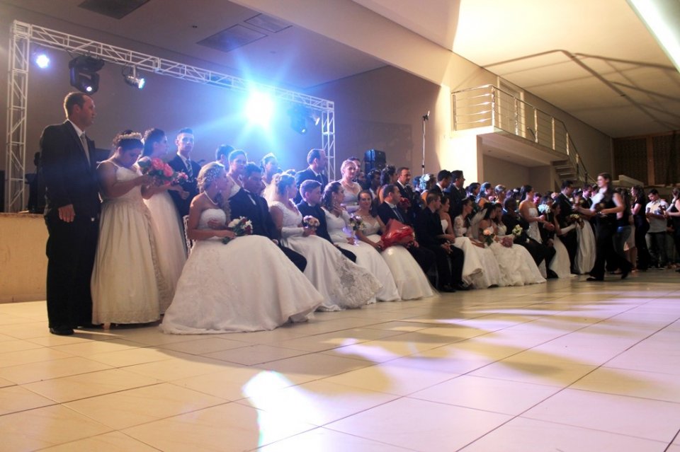 O sonho de 40 casais realizado no Casamento Cooperado em Chapecó-SC