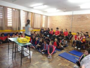 A Turminha da Reciclagem realiza atividades em diversas escolas do Rio Grande do Sul