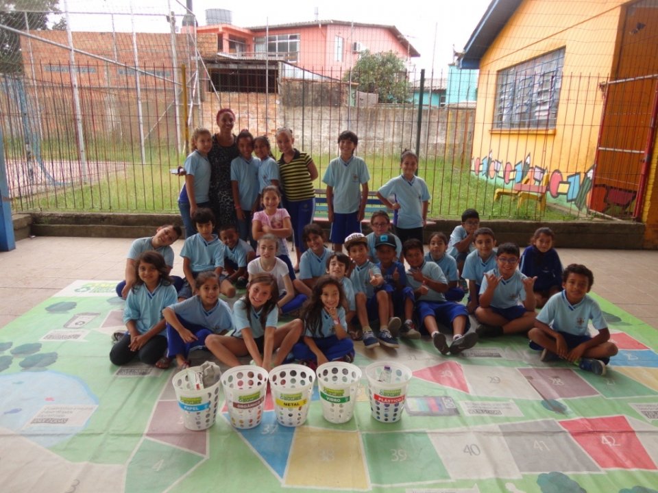 A Turminha da Reciclagem realiza atividades em diversas escolas do Rio Grande do Sul