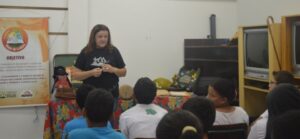 Roda de Leitura recebe contribuição de voluntários em atividades