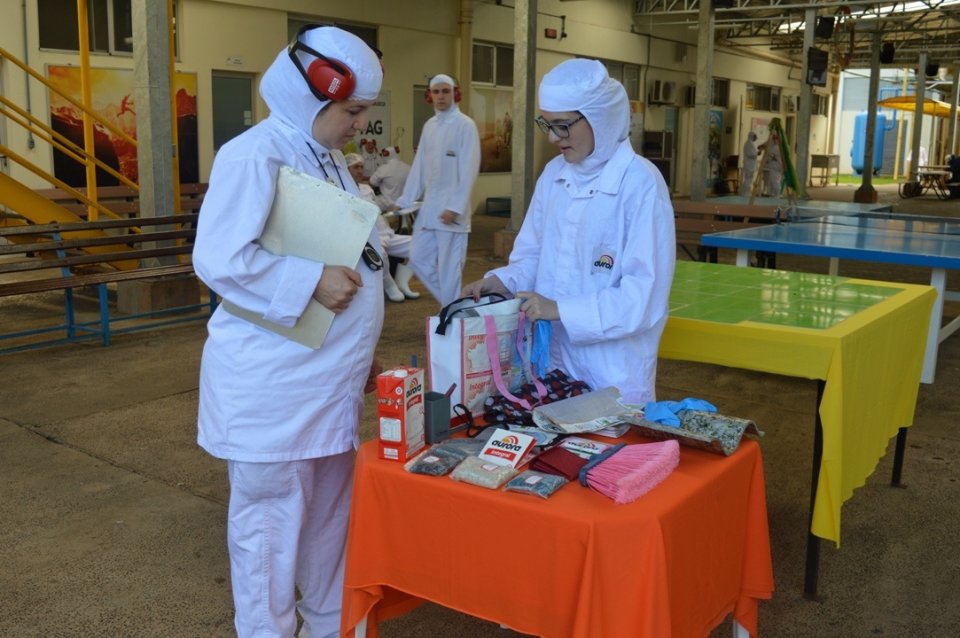 Empregados recebem momentos de descontração e conhecimento com A Turminha da Reciclagem